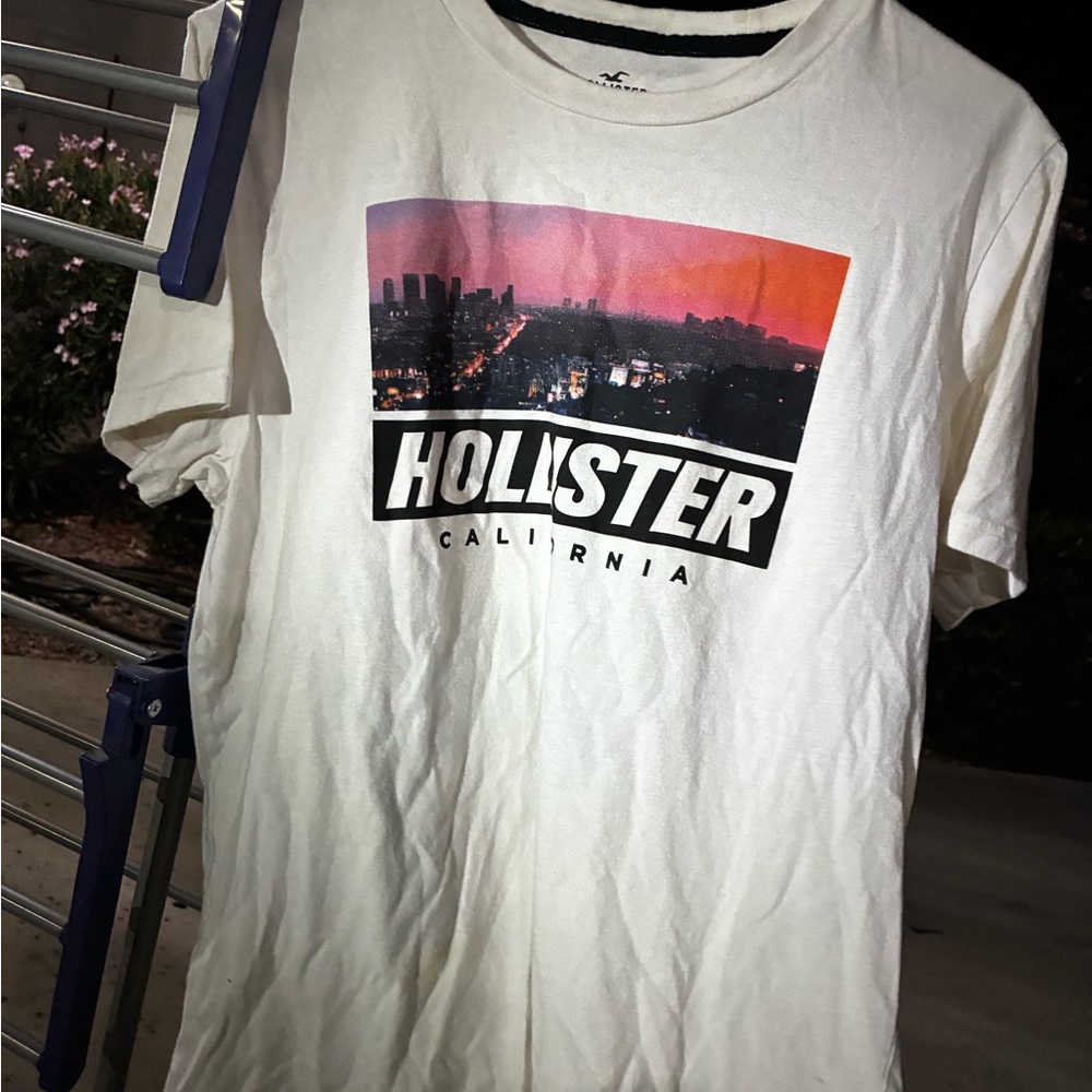 Hollister Sunset Cityscape Tee